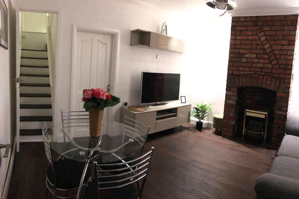 Home On Hamill Street بلفاست المظهر الخارجي الصورة